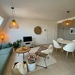 In Near Flemish Coast 아파트