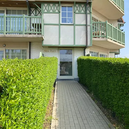 In Near Flemish Coast 아파트